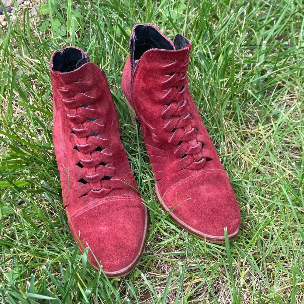Women’s Burgundy Suede Lace-Up Ankle Boots